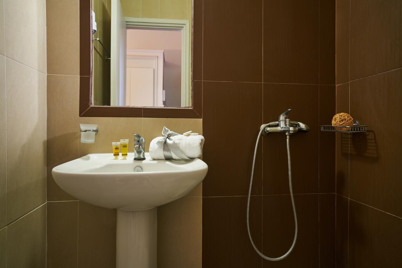 Hotel Elena's